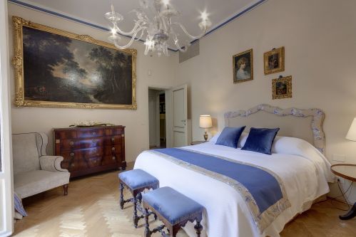 Florence Palazzo Larderel Master Bedroom